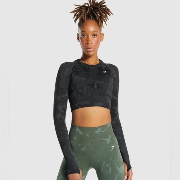 Gymshark Tops - Gymshark ADAPT CAMO SEAMLESS LONG SLEEVE CROP TOP Savanna Black Size Small